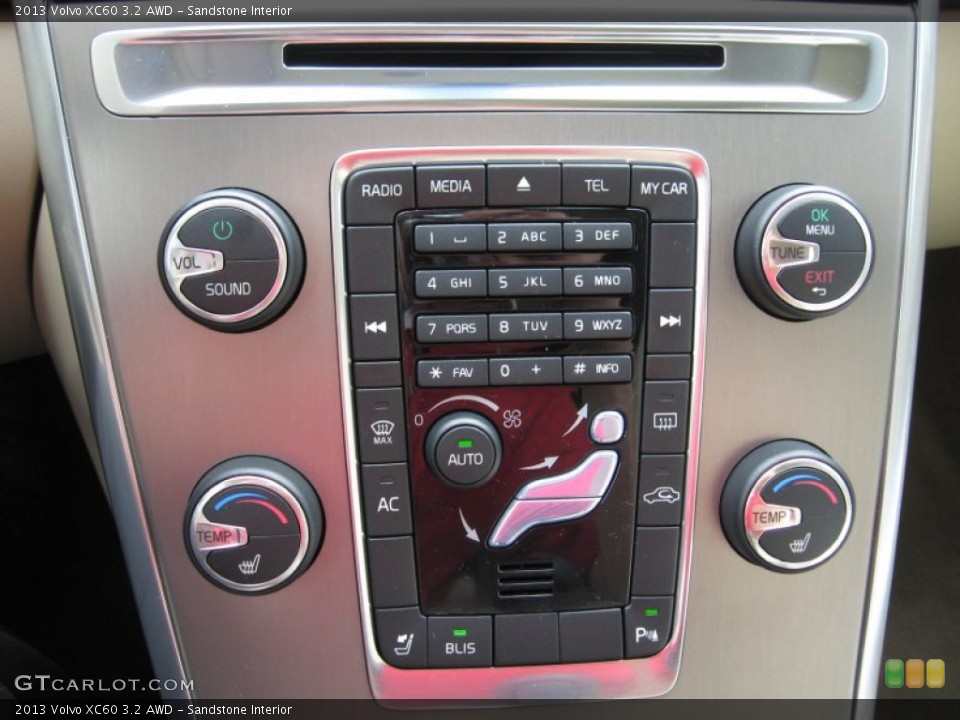 Sandstone Interior Controls for the 2013 Volvo XC60 3.2 AWD #75827046