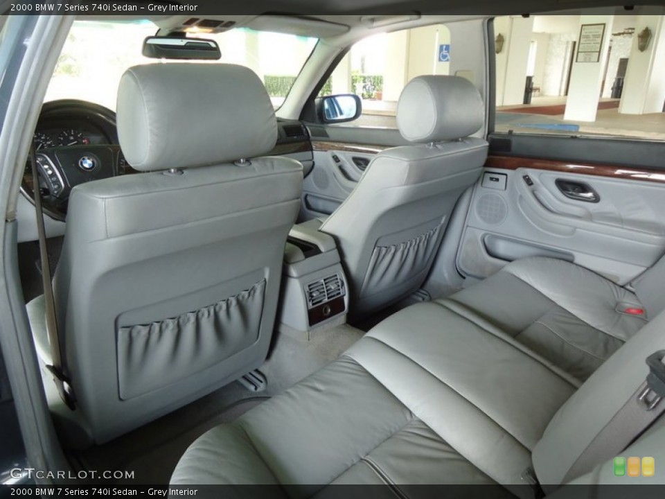 Grey Interior Photo for the 2000 BMW 7 Series 740i Sedan #75829921