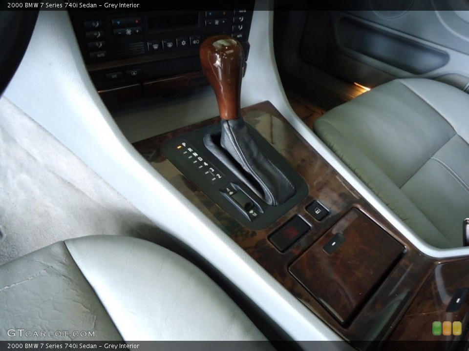 Grey Interior Transmission for the 2000 BMW 7 Series 740i Sedan #75830737