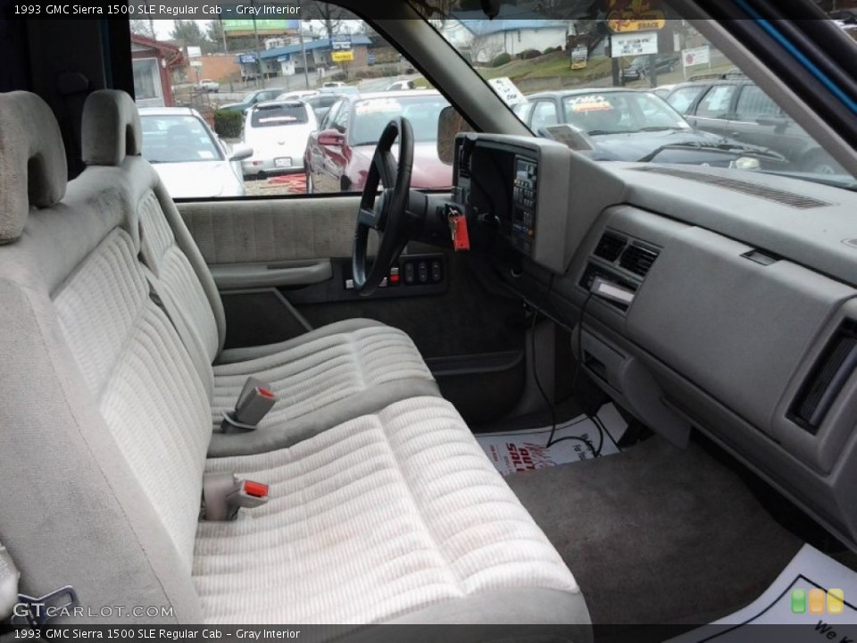 Gray Interior Photo for the 1993 GMC Sierra 1500 SLE Regular Cab #75842860