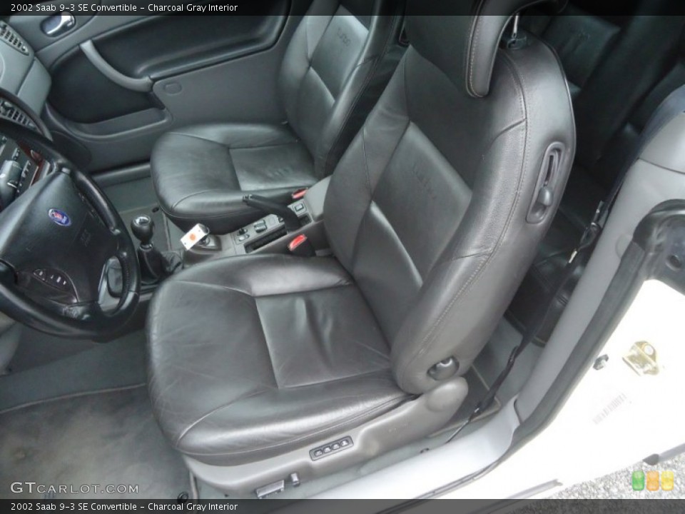 Charcoal Gray Interior Photo for the 2002 Saab 9-3 SE Convertible #75854017