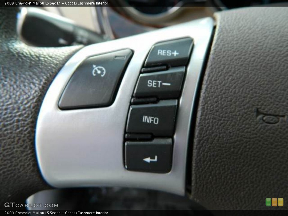 Cocoa/Cashmere Interior Controls for the 2009 Chevrolet Malibu LS Sedan #75868066