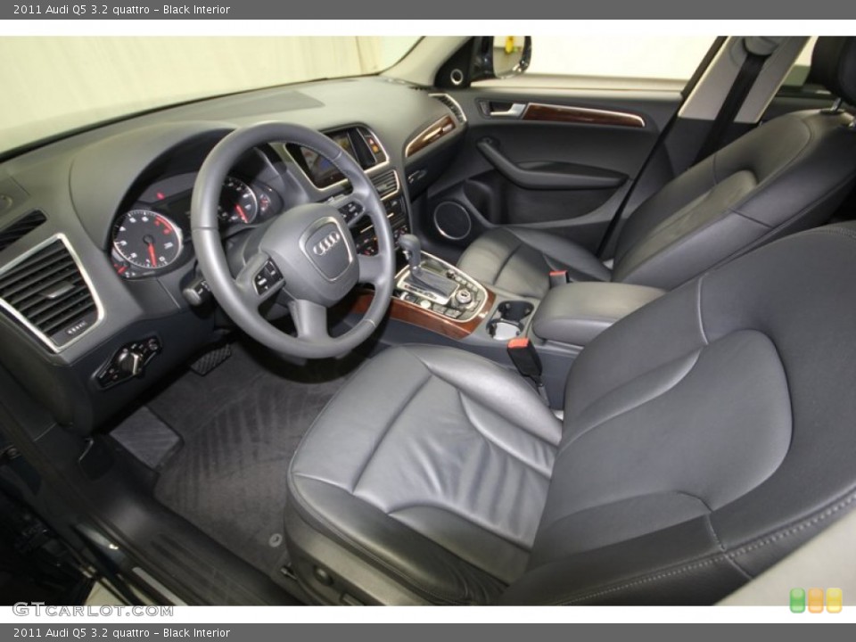 Black 2011 Audi Q5 Interiors