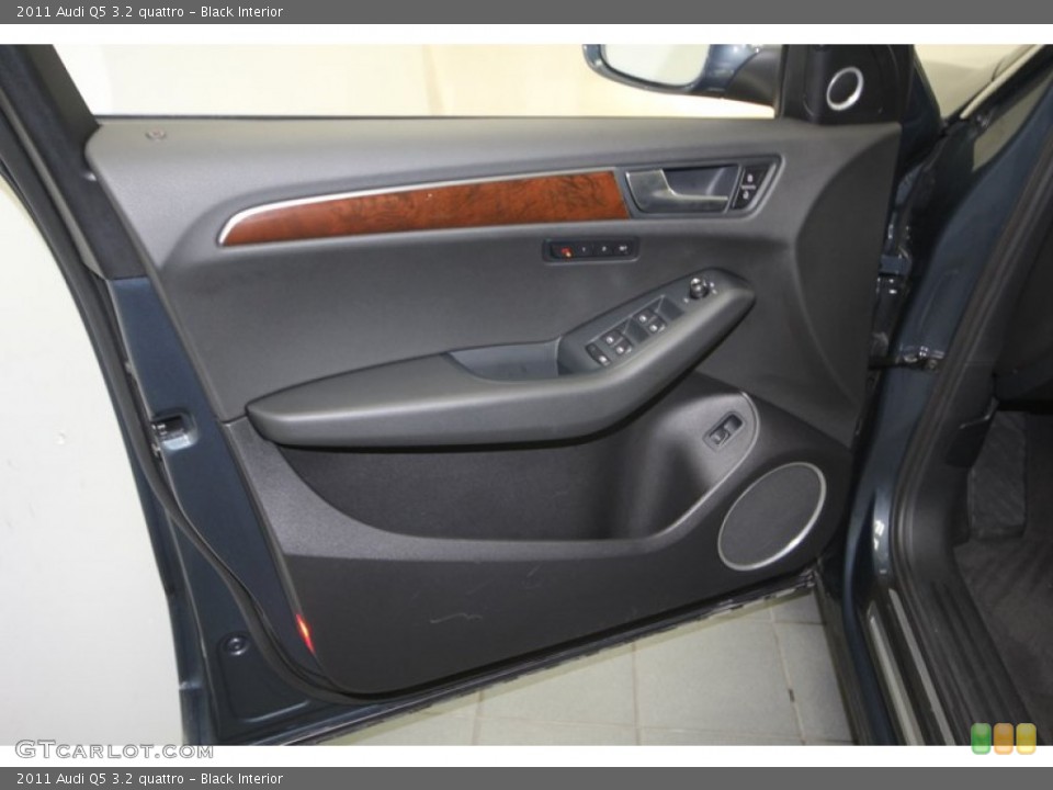 Black Interior Door Panel for the 2011 Audi Q5 3.2 quattro #75887956