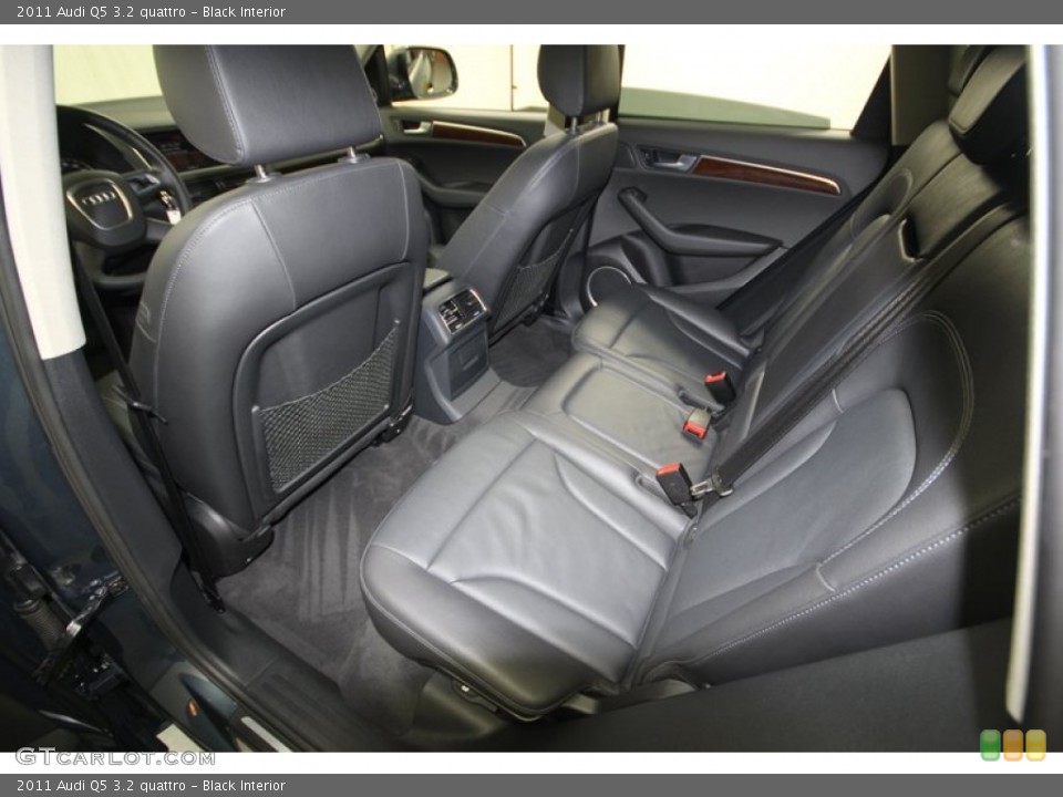 Black Interior Rear Seat for the 2011 Audi Q5 3.2 quattro #75888263