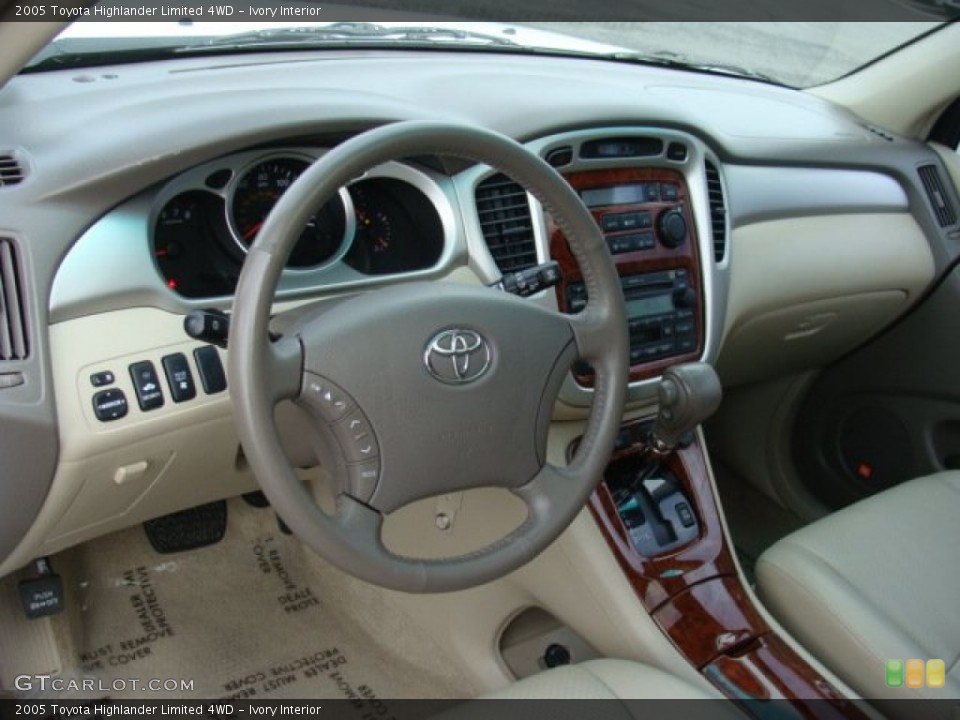 Ivory Interior Dashboard for the 2005 Toyota Highlander Limited 4WD #75889016