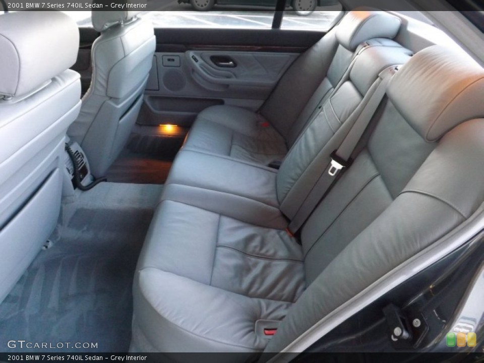 Grey Interior Rear Seat for the 2001 BMW 7 Series 740iL Sedan #75890957