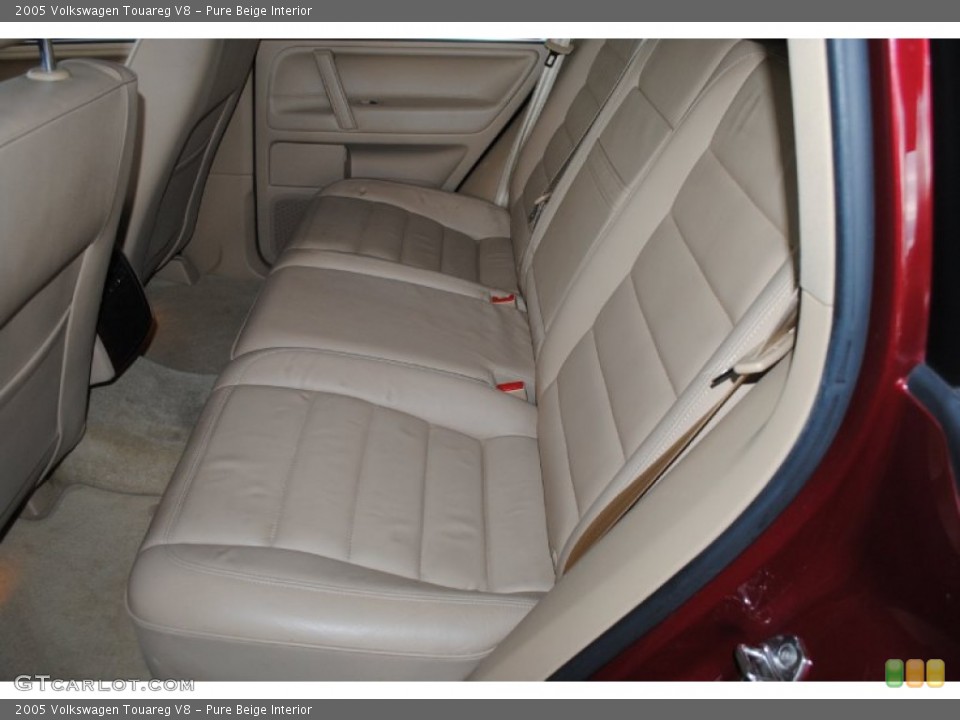 Pure Beige Interior Rear Seat for the 2005 Volkswagen Touareg V8 #75903896