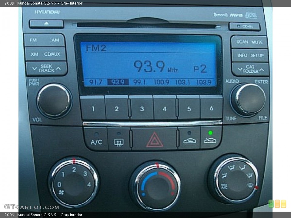 Gray Interior Controls for the 2009 Hyundai Sonata GLS V6 #75916124