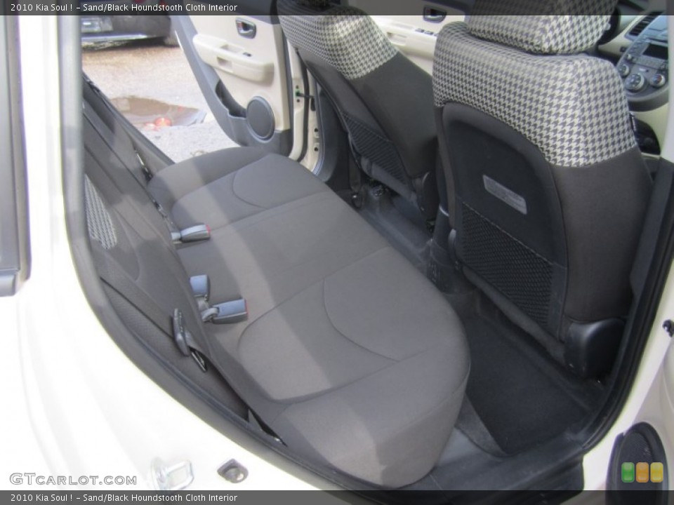 Sand/Black Houndstooth Cloth Interior Rear Seat for the 2010 Kia Soul ! #75916316