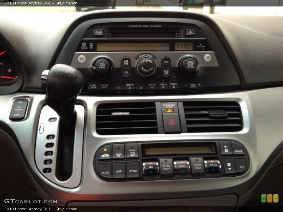 Gray Interior Controls for the 2010 Honda Odyssey EX-L #75929485