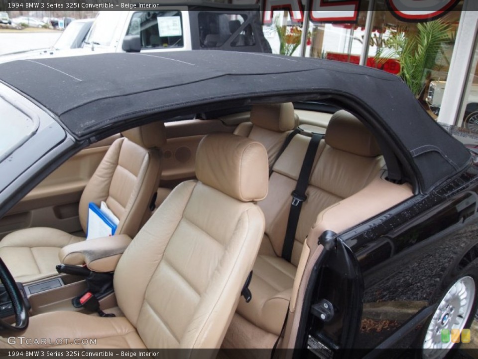 Beige Interior Photo for the 1994 BMW 3 Series 325i Convertible #75934153