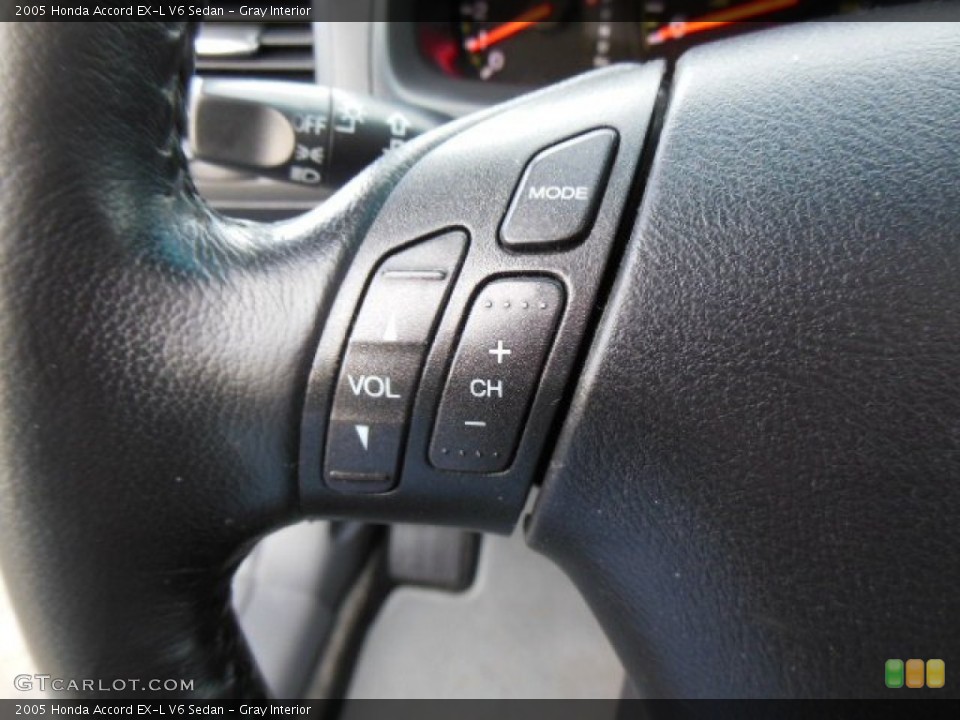 Gray Interior Controls for the 2005 Honda Accord EX-L V6 Sedan #75935855