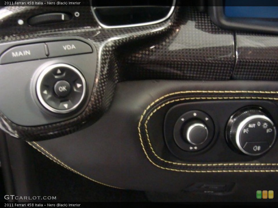 Nero (Black) Interior Controls for the 2011 Ferrari 458 Italia #75939900