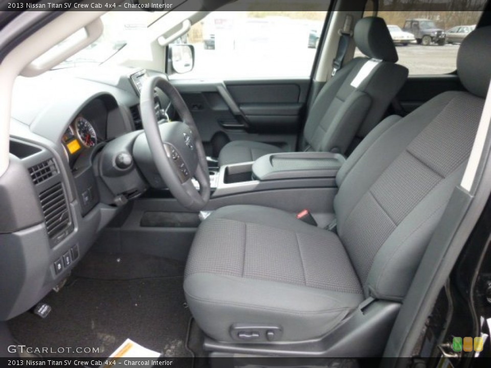 Charcoal Interior Photo for the 2013 Nissan Titan SV Crew Cab 4x4 #75955159