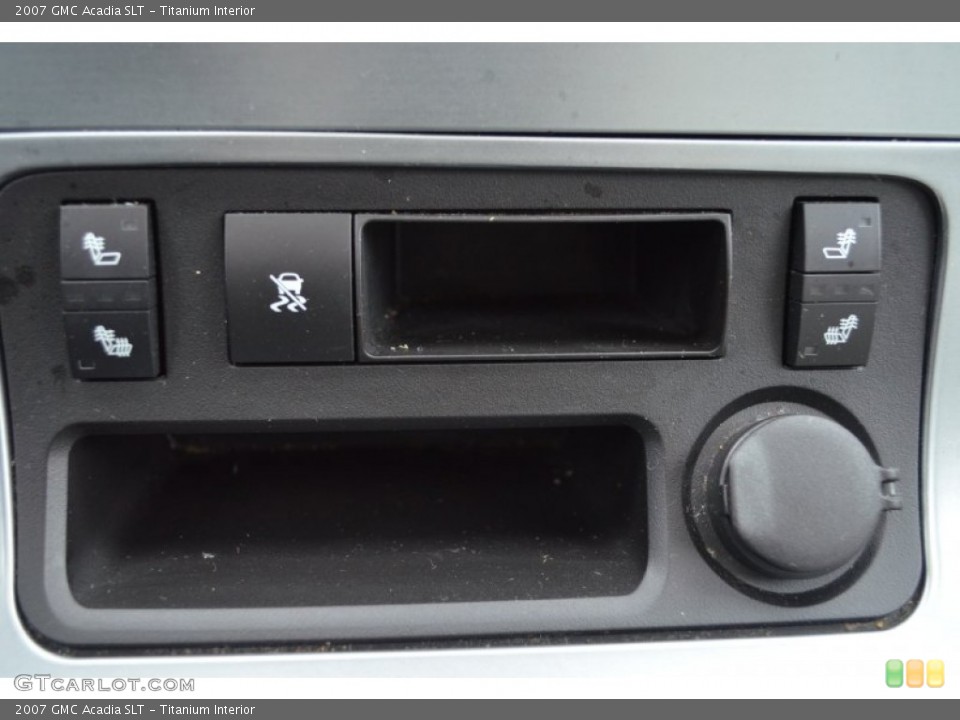 Titanium Interior Controls for the 2007 GMC Acadia SLT #75958132