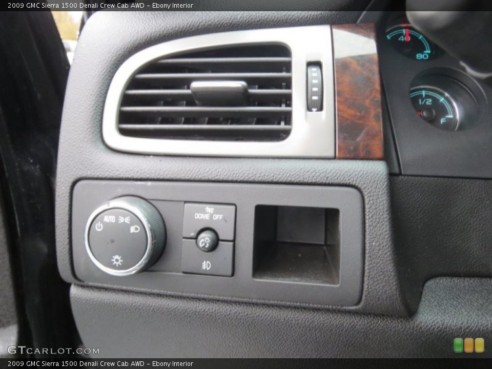 Ebony Interior Controls for the 2009 GMC Sierra 1500 Denali Crew Cab AWD #75965227