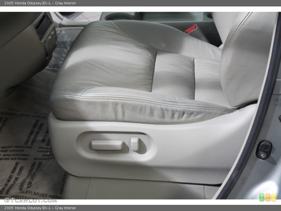 Gray Interior Rear Seat for the 2005 Honda Odyssey EX-L #75967651