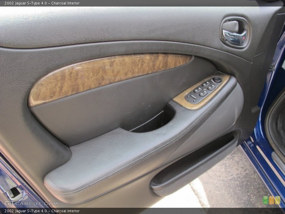 Charcoal Interior Door Panel for the 2002 Jaguar S-Type 4.0 #75974914