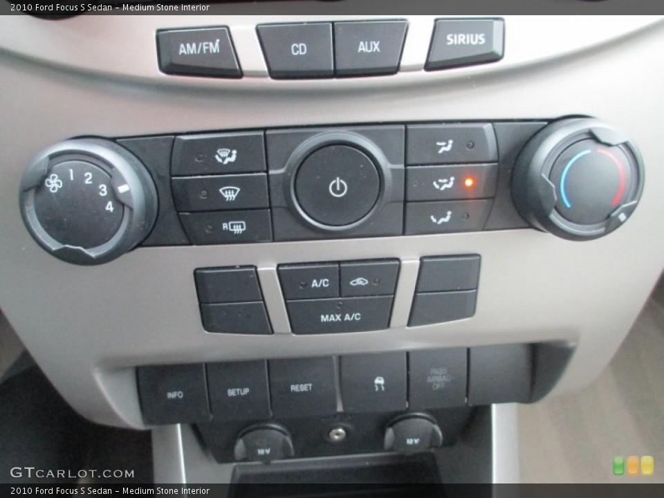 Medium Stone Interior Controls for the 2010 Ford Focus S Sedan #75975658
