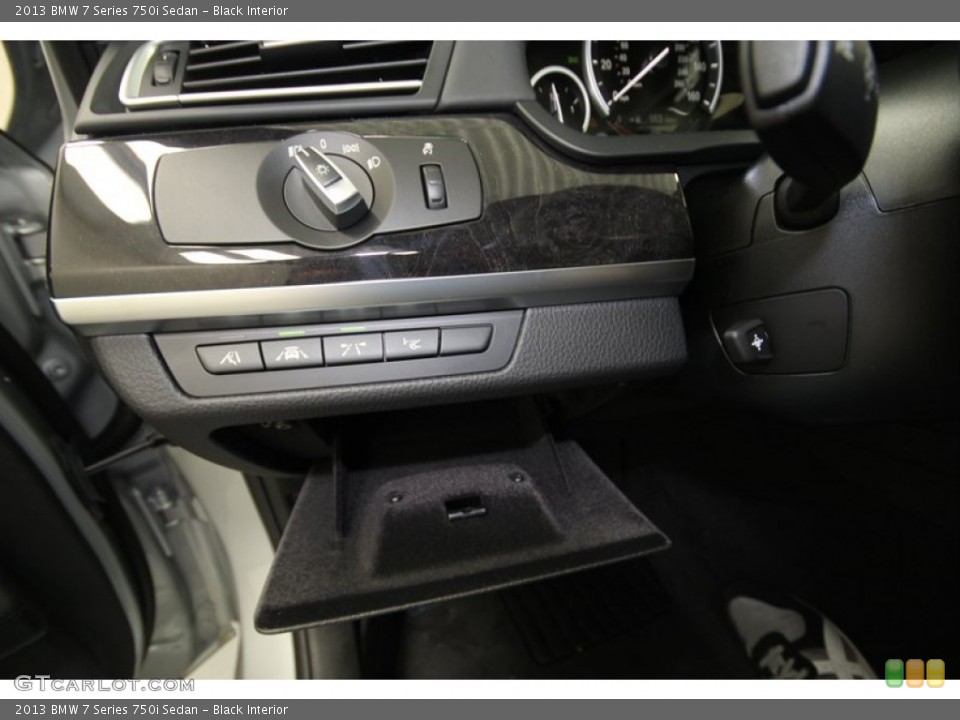Black Interior Controls for the 2013 BMW 7 Series 750i Sedan #75982455