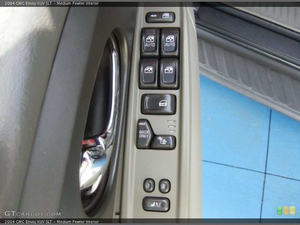 Medium Pewter Interior Controls for the 2004 GMC Envoy XUV SLT #75985546
