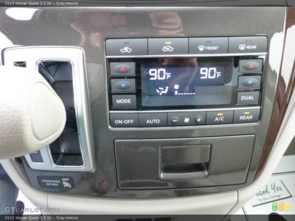 Gray Interior Controls for the 2013 Nissan Quest 3.5 SV #75990457