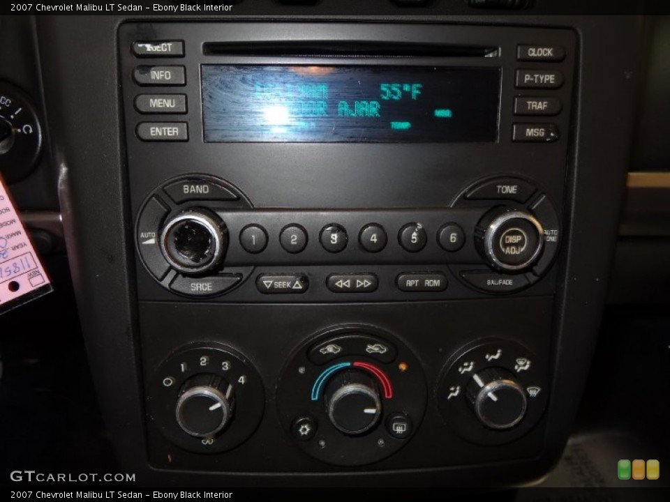 Ebony Black Interior Controls for the 2007 Chevrolet Malibu LT Sedan #75994441