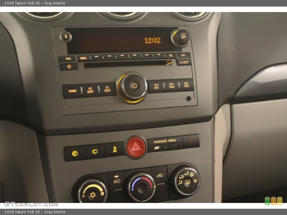 Gray Interior Controls for the 2008 Saturn VUE XE #76004999