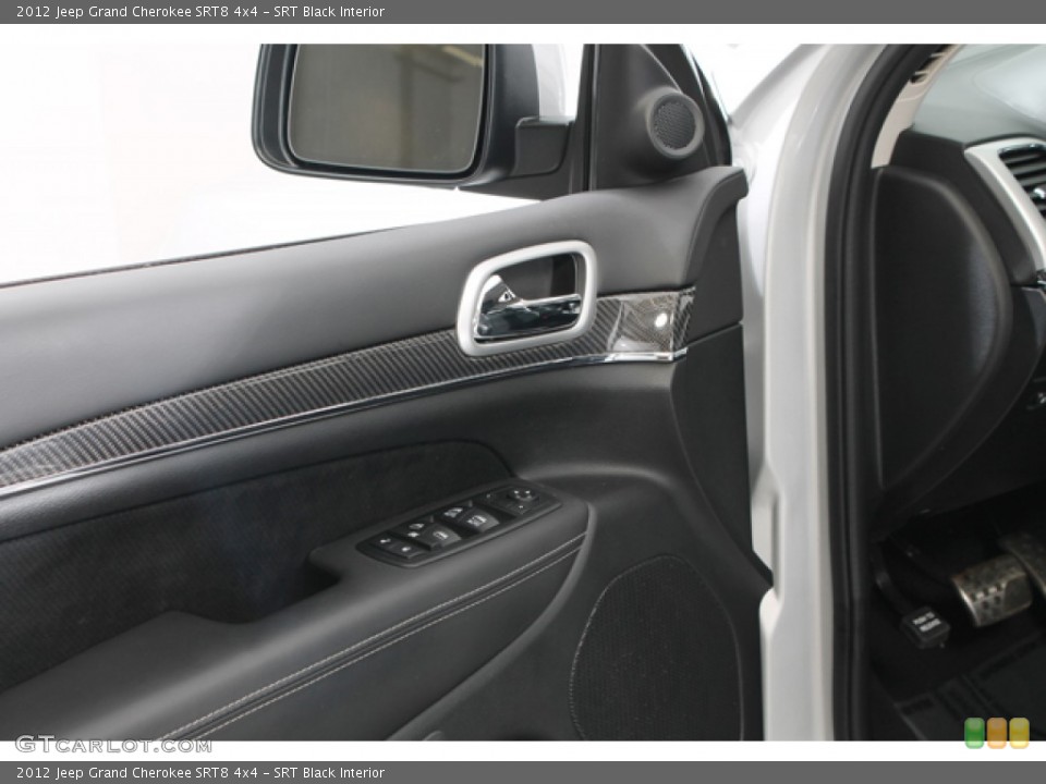 SRT Black Interior Controls for the 2012 Jeep Grand Cherokee SRT8 4x4 #76008223