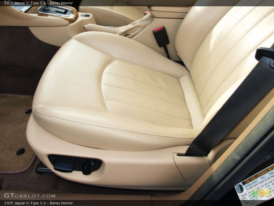 Barley 2005 Jaguar X-Type Interiors