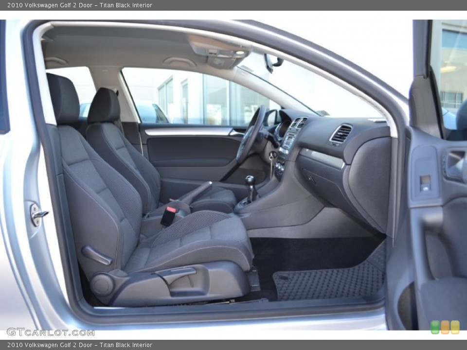 Titan Black Interior Photo for the 2010 Volkswagen Golf 2 Door #76019917