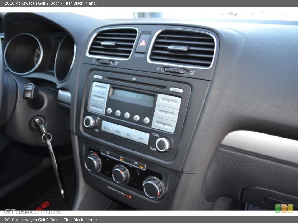 Titan Black Interior Controls for the 2010 Volkswagen Golf 2 Door #76020036