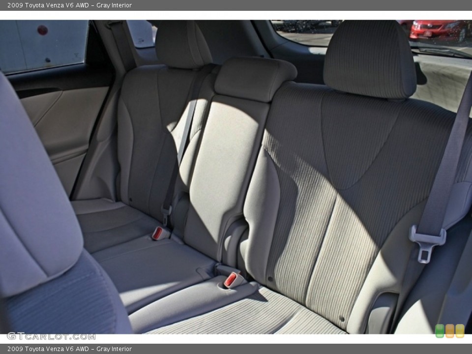 Gray Interior Rear Seat for the 2009 Toyota Venza V6 AWD #76022577