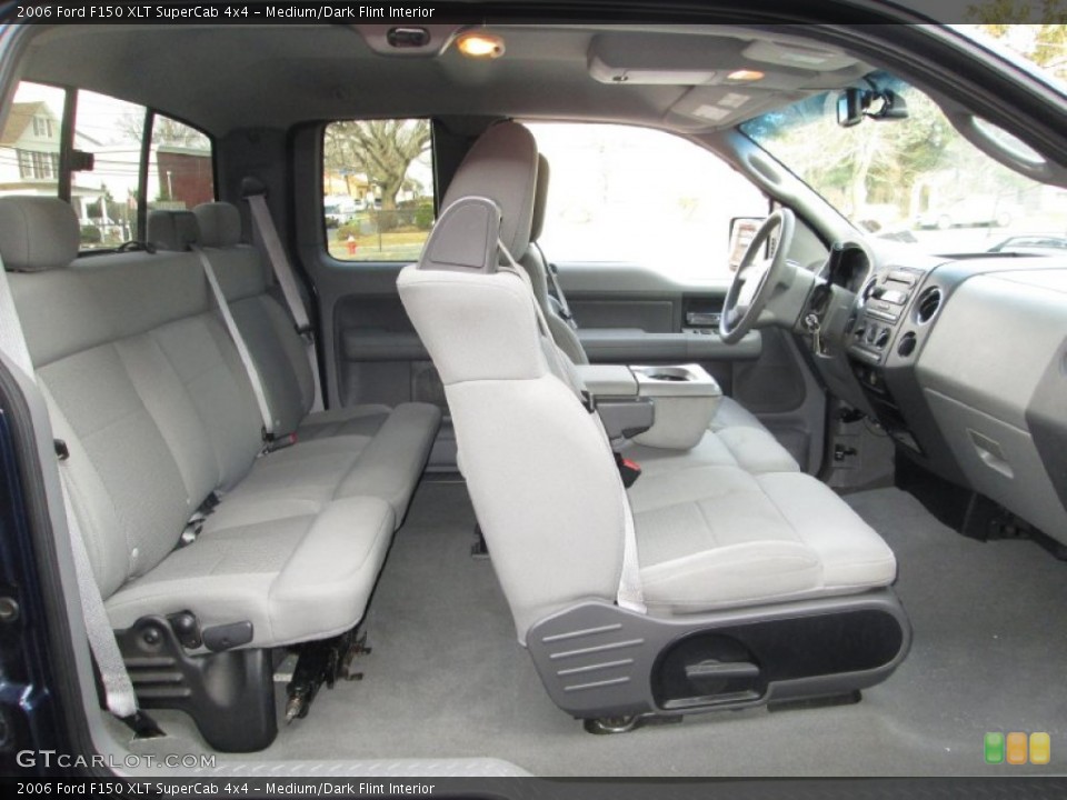 Medium/Dark Flint Interior Photo for the 2006 Ford F150 XLT SuperCab 4x4 #76027743