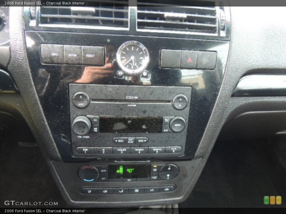 Charcoal Black Interior Controls for the 2006 Ford Fusion SEL #76032912