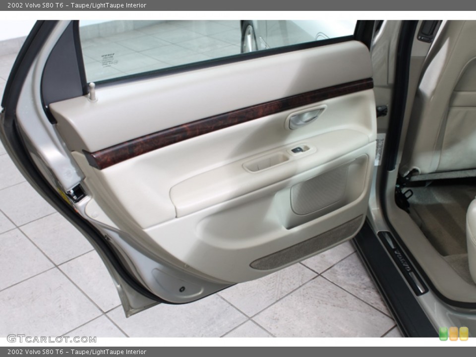 Taupe/LightTaupe Interior Door Panel for the 2002 Volvo S80 T6 #76033281