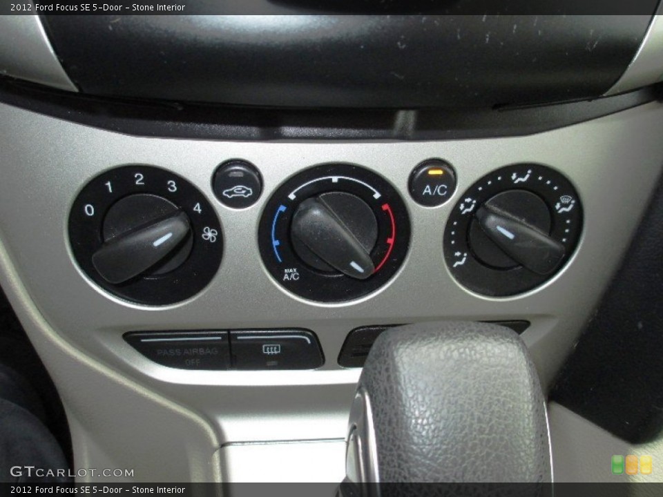 Stone Interior Controls for the 2012 Ford Focus SE 5-Door #76034640
