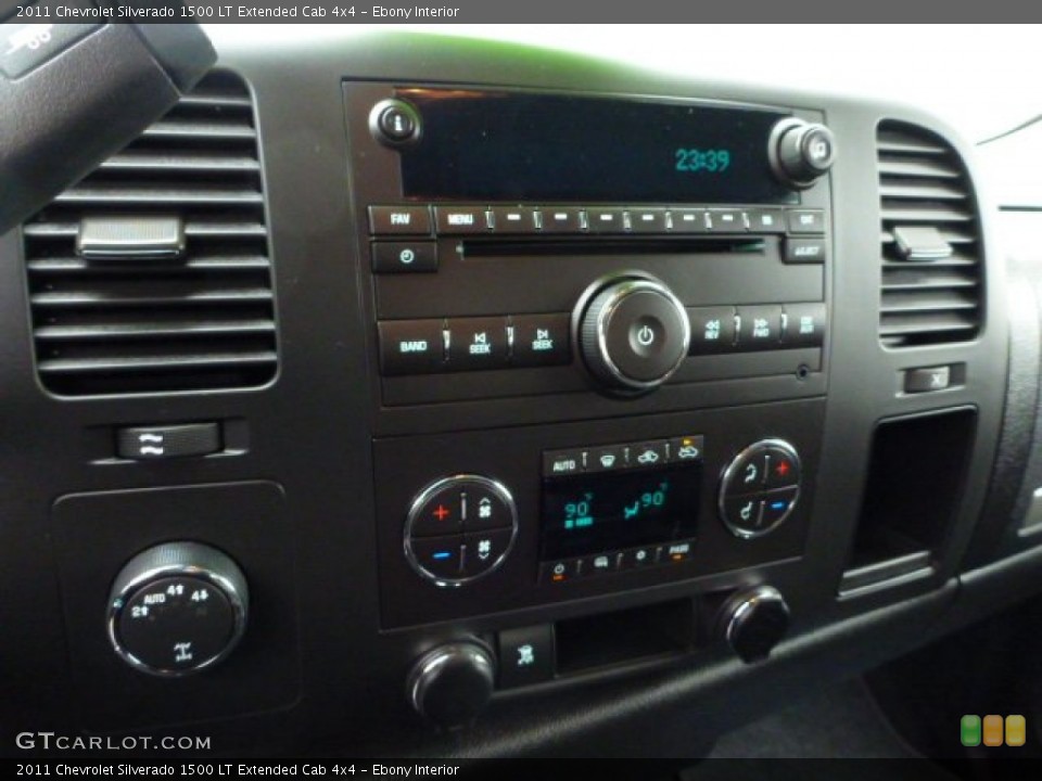 Ebony Interior Controls for the 2011 Chevrolet Silverado 1500 LT Extended Cab 4x4 #76057233