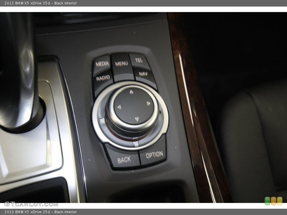 Black Interior Controls for the 2013 BMW X5 xDrive 35d #76066848