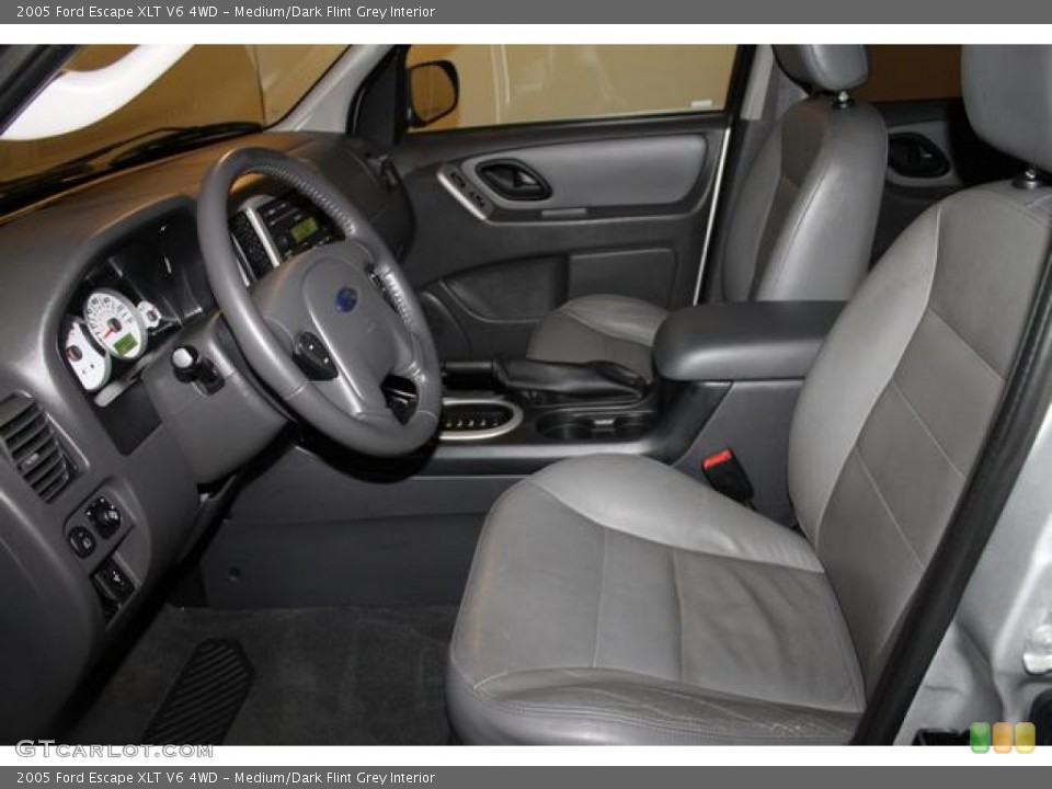 Medium/Dark Flint Grey Interior Photo for the 2005 Ford Escape XLT V6 4WD #76077591