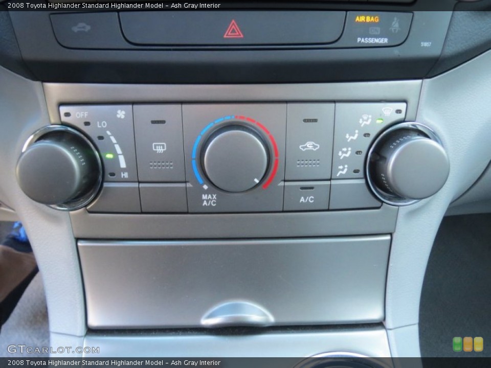 Ash Gray Interior Controls for the 2008 Toyota Highlander  #76081796