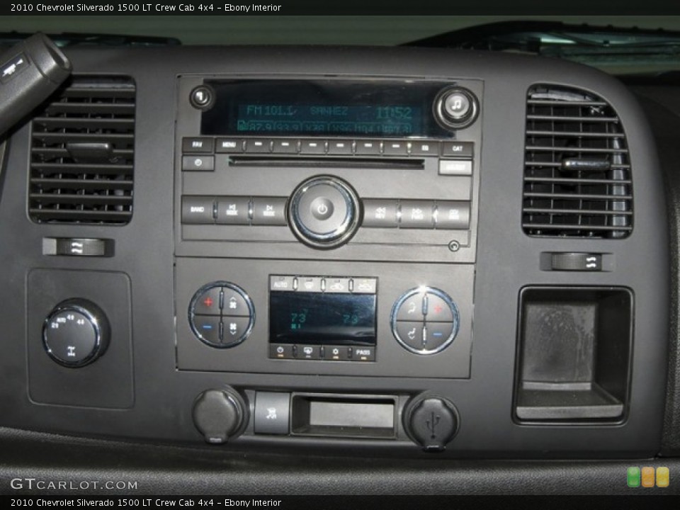 Ebony Interior Controls for the 2010 Chevrolet Silverado 1500 LT Crew Cab 4x4 #76176863