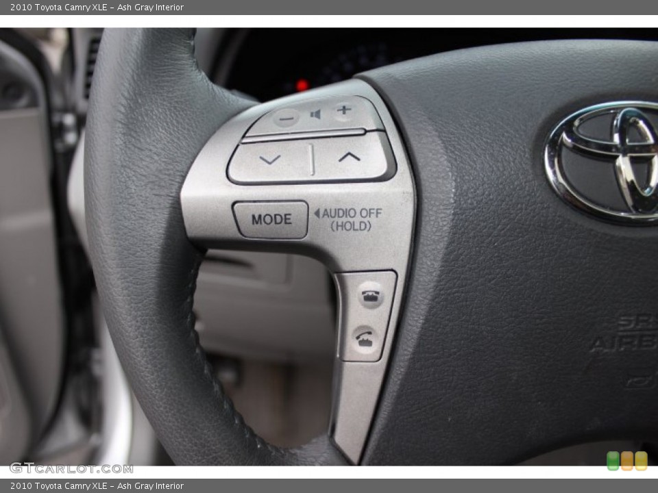 Ash Gray Interior Controls for the 2010 Toyota Camry XLE #76192040