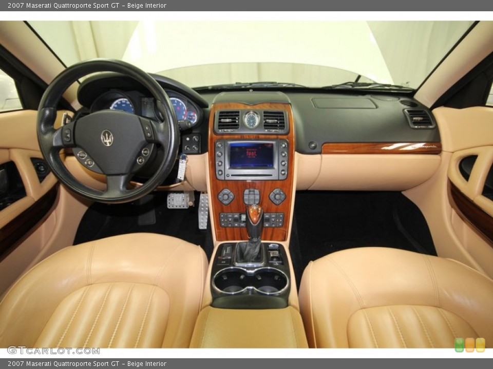 Beige Interior Dashboard for the 2007 Maserati Quattroporte Sport GT #76192207