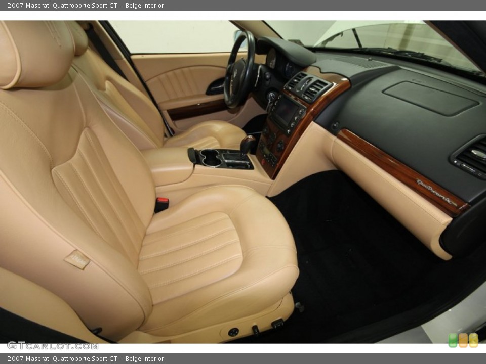 Beige Interior Photo for the 2007 Maserati Quattroporte Sport GT #76192808