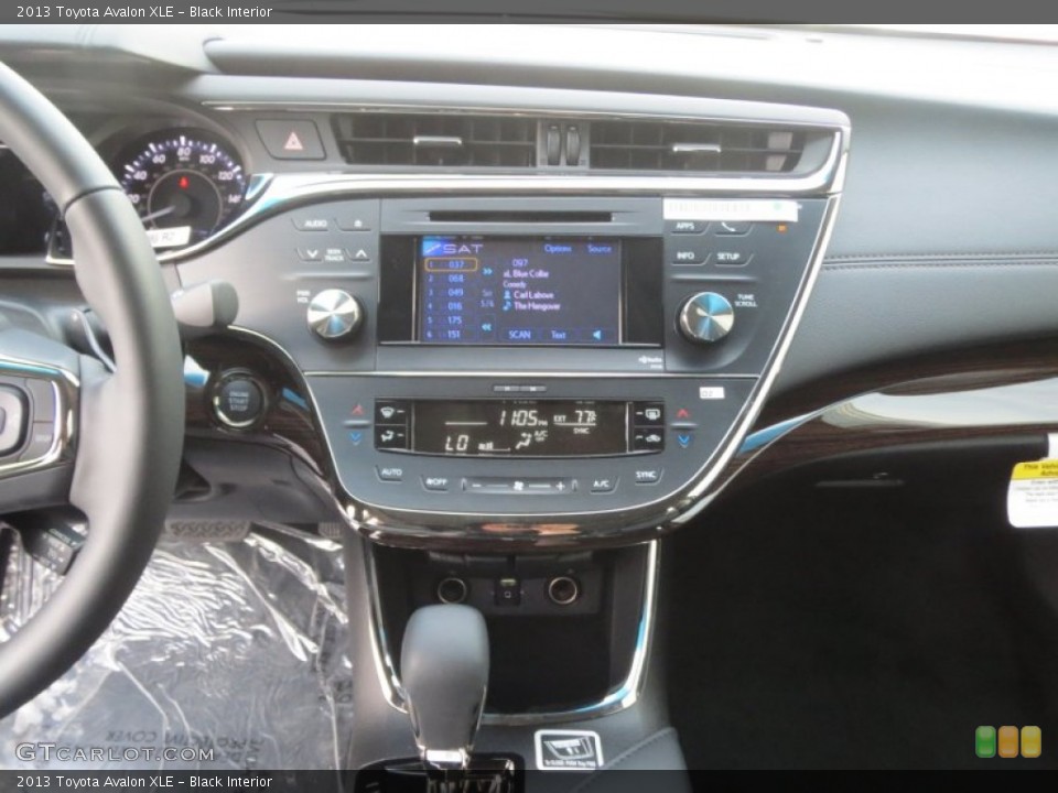 Black Interior Controls for the 2013 Toyota Avalon XLE #76193216