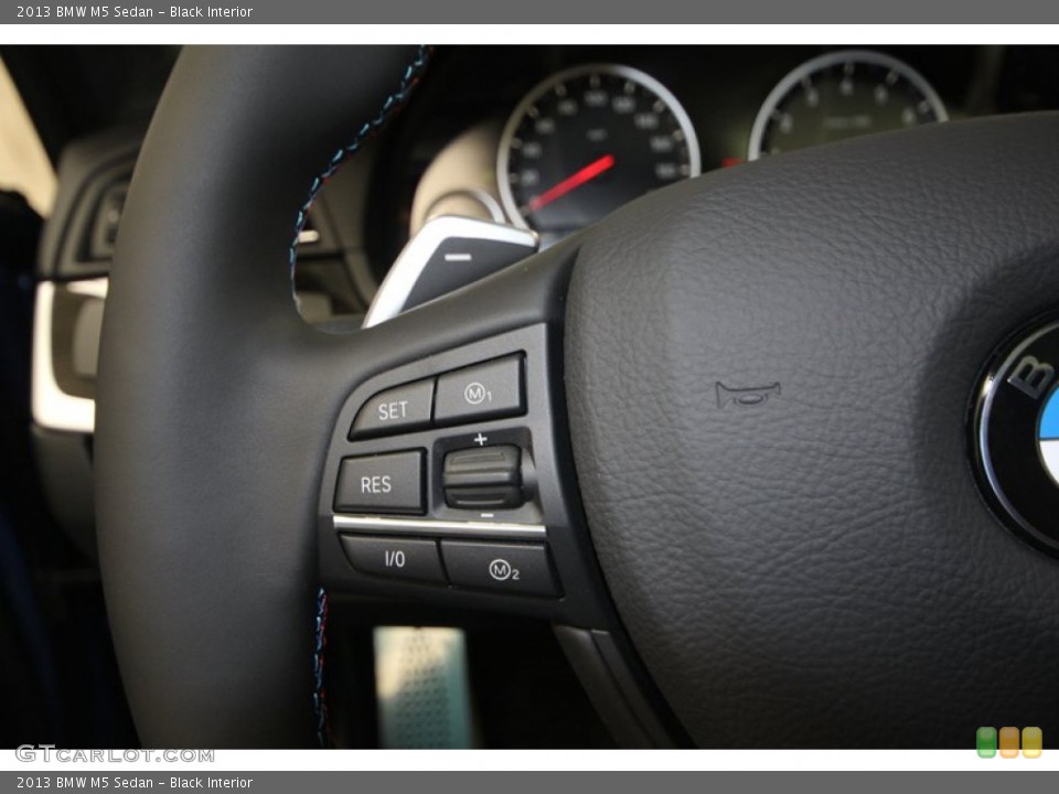 Black Interior Controls for the 2013 BMW M5 Sedan #76195553