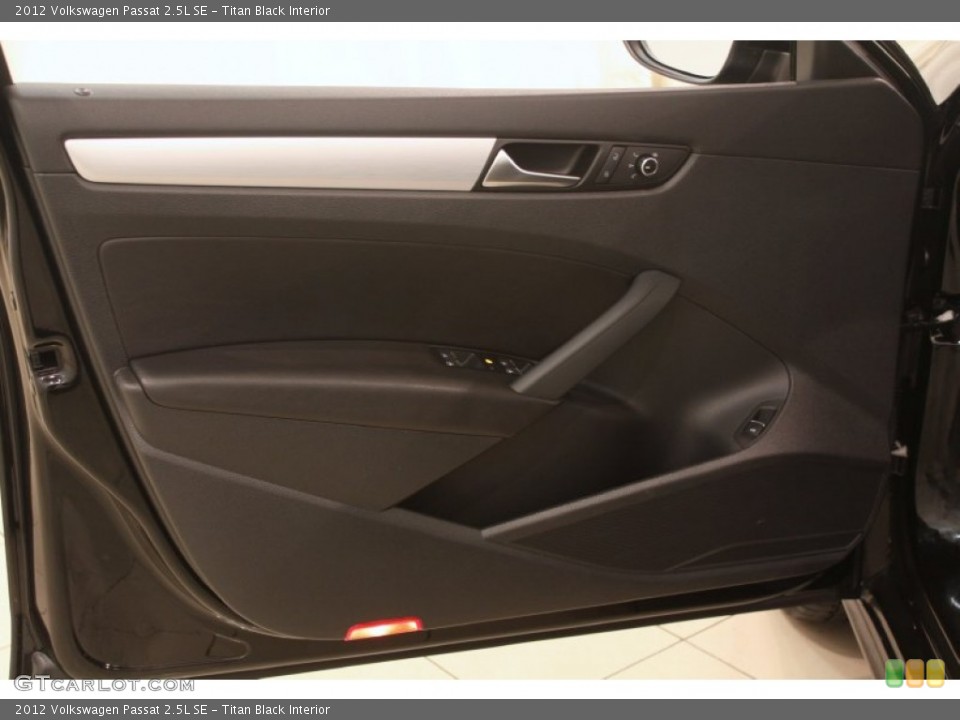 Titan Black Interior Door Panel for the 2012 Volkswagen Passat 2.5L SE #76210559