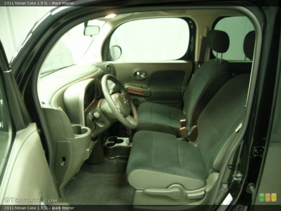 Black Interior Photo for the 2011 Nissan Cube 1.8 SL #76212479